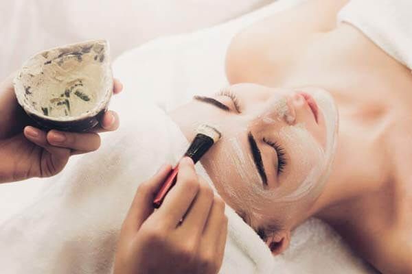 Organic Customized Facial – Yorkville, Toronto